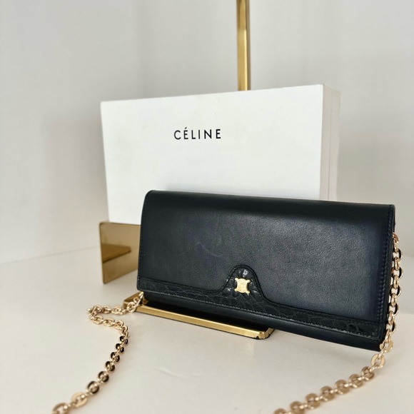 Céline Triomphe WOC, Reptile and Lambskin Leather Wallet en Noire - Picture 11 of 16